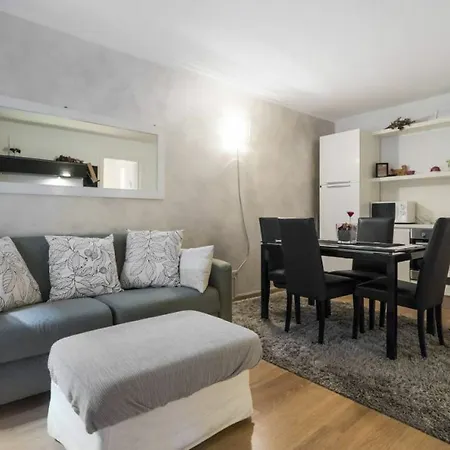 Cozy & Comfy In Navigli Area * Mediolan